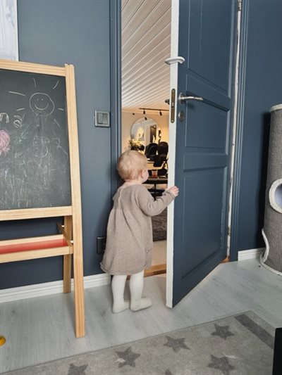 Klämskydd Lilly miljöbild