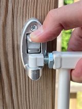 Skruvgrind SafetyGate Noah, 74,5–117,5 cm